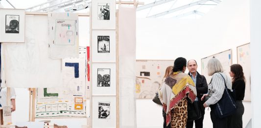 Tra i booth di Frieze la Tate acquisisce nuove opere per la sua collezione frieze tate