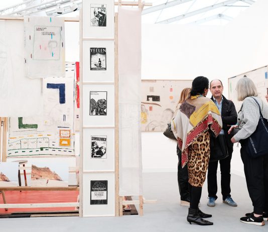 Tra i booth di Frieze la Tate acquisisce nuove opere per la sua collezione frieze tate