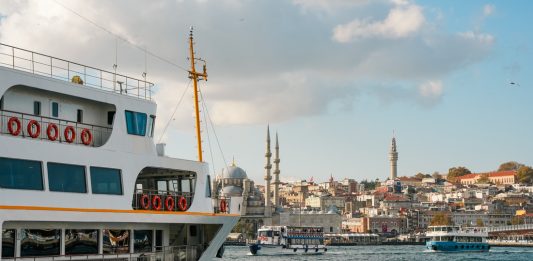 Il mondo in equilibrio precario: il racconto della Biennale di Istanbul biennale di instanbul