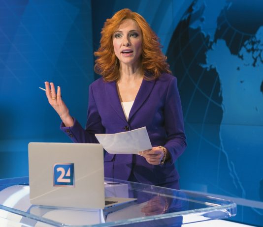 Julian Rosefeldt riscrive la narrazione del Novecento attraverso il volto di Cate Blanchett julian rosefeldt