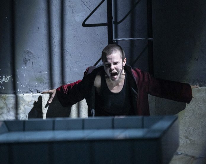 1a Dracula - TPE Andrea De Rosa- ph Andrea Macchia