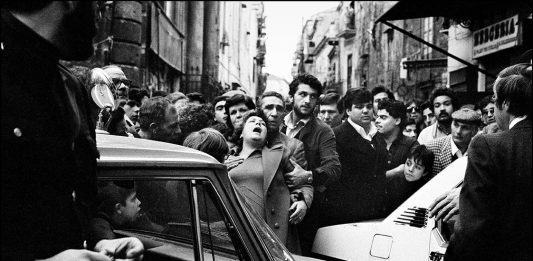 Letizia Battaglia, il gioco e il dramma del mondo: la mostra a Forlì