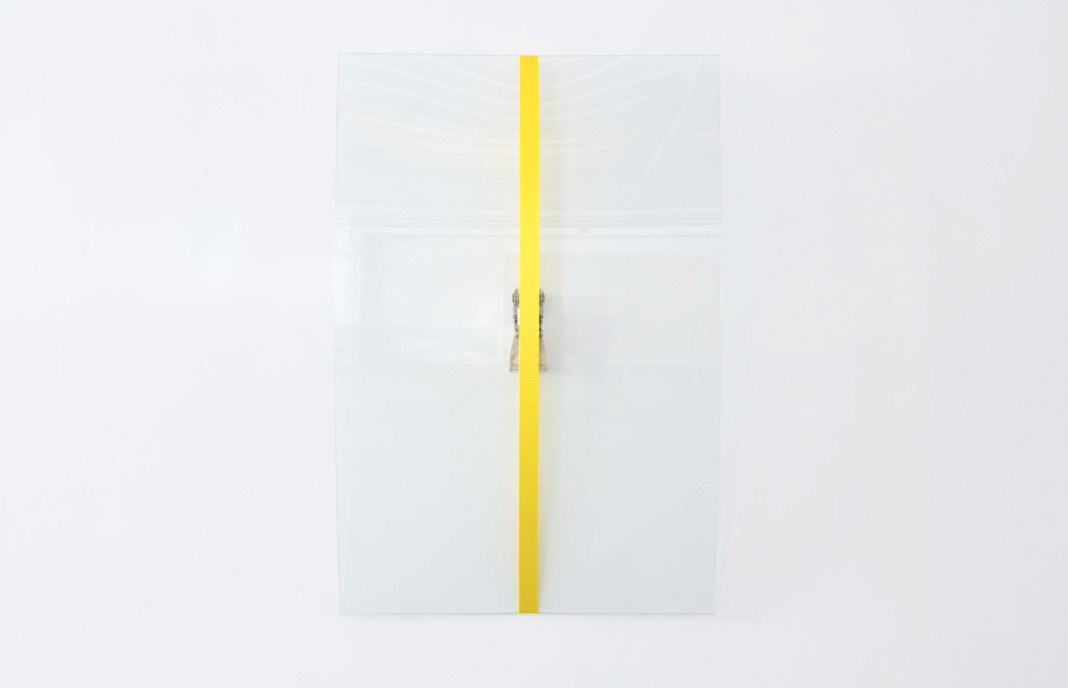 Arcangelo Sassolino, _I DUE MONDI_, 2020, Vetro, acciaio, poliestere, 149 x 100 x 15 cm