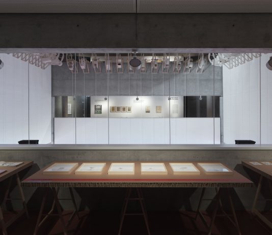 Confrontarsi con l’architettura, aggirarla oppure raggirarla? Tre mostre a Mendrisio