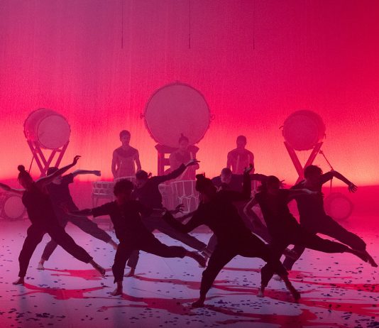 Etna e Fuji, i vulcani fratelli: Roberto Zappalà mette in danza l’energia del mondo