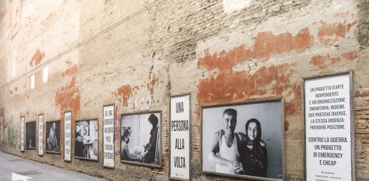 Arte urbana contro la guerra: CHEAP ed EMERGENCY lanciano R1PUD1A
