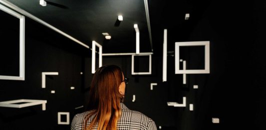 Il Caos Calmo di Esther Stocker nel centro di Trento