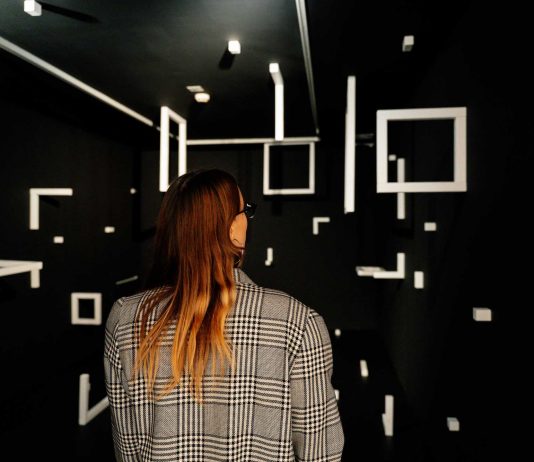 Il Caos Calmo di Esther Stocker nel centro di Trento