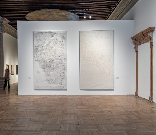 I molteplici linguaggi di Gastone Novelli in mostra a Ca’ Pesaro