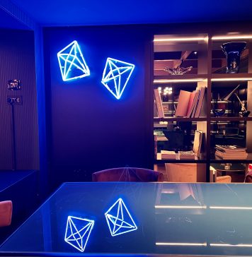 Il mondo di Vincenzo Marsiglia è a misura di stella: la mostra a Roma