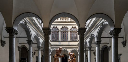 L’Annunciazione di KAWS: The Message a Palazzo Strozzi