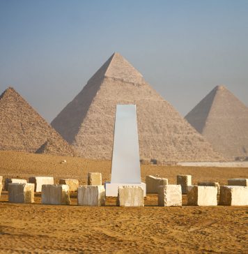 Arte nel deserto: le installazioni monumentali della nuova edizione di Forever Is Now