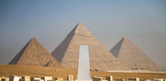 Arte nel deserto: le installazioni monumentali della nuova edizione di Forever Is Now Forever is Now