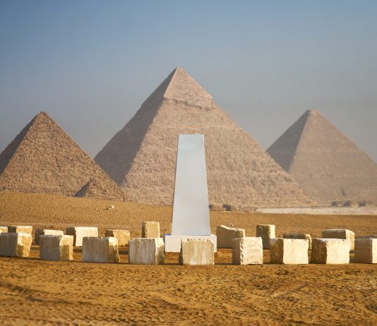 Arte nel deserto: le installazioni monumentali della nuova edizione di Forever Is Now Forever is Now