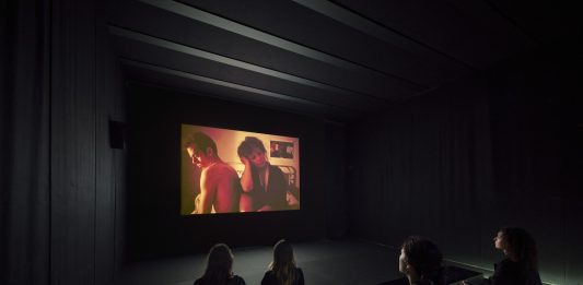 This Will Not End Well: l’universo di Nan Goldin all’HangarBicocca di Milano nan goldin
