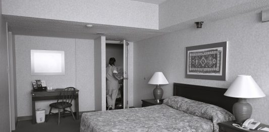 Tutte le case del mondo in un’unica Biennale: succede a Bologna