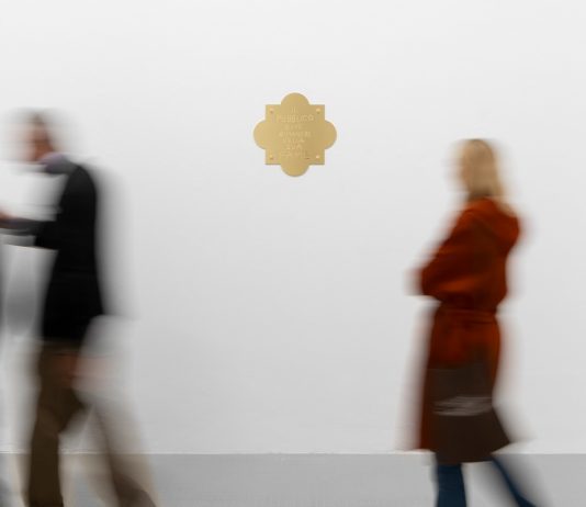 Nella mostra di Marcello Maloberti a Milano non è esposto quasi nulla