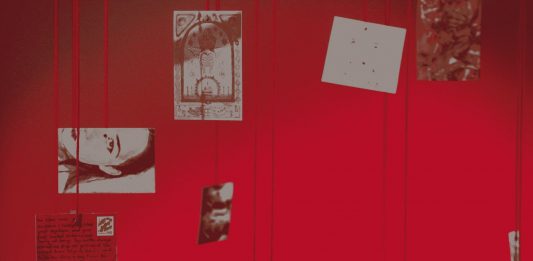 Signed, Sealed, Delivered: i messaggi sospesi da Numero 51 n 51 cartoline