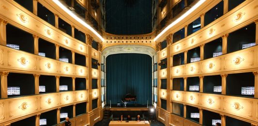 Il Teatro Nazionale di Firenze torna a vivere e a dialogare con il presente Teatro Nazionale di Firenze