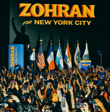 Quello che succede nel mondo, nella New York di Mamdani succede prima