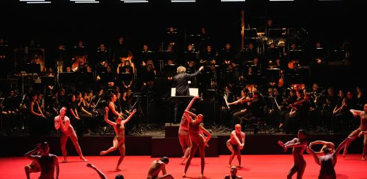 Nella musica di Luciano Berio, Wayne McGregor trova la luce dell’umanità