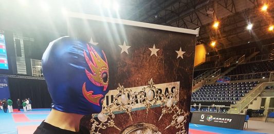 Luchadoras: l’autodifesa è un’arte nell’happening di Elena Ketra