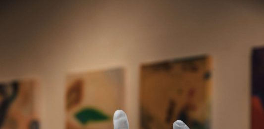 Marinella Senatore. There is so much we can learn from the sun dal 13 dicembre 2025 al 6 aprile 2026 una grande mostra al Museo d’Arte Contemporanea di Cavalese (TN)