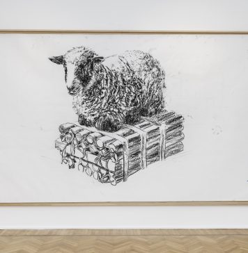 Adel Abdessemed traduce la complessità dell’esistenza su fogli da disegno