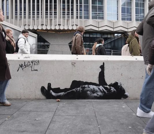 Due nuovi murales di Banksy appaiono a Londra, a pochi giorni dal Natale banksy murales natale