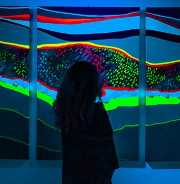 La storia della luce è la storia delle donne: il saggio di Jacqueline Ceresoli