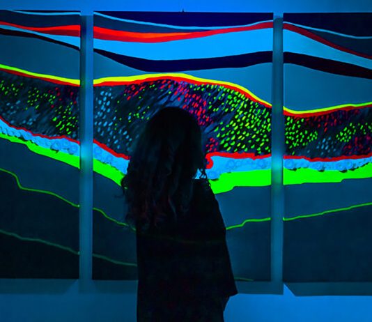 La storia della luce è la storia delle donne: il saggio di Jacqueline Ceresoli