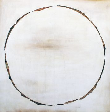 Nelle sue opere, Umberto Manzo lascia emergere la persistenza della memoria