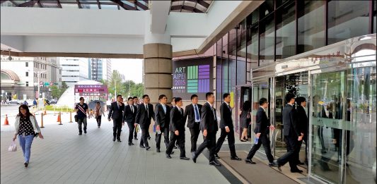 La fotografia di Giovanni Matarazzo sfugge alle definizioni: la mostra ad Ancona