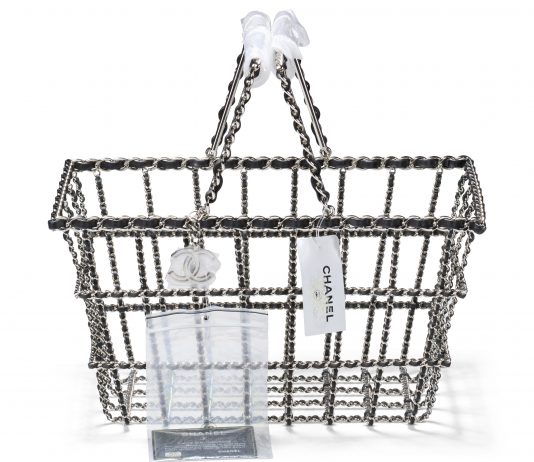 Non solo Birkin: è record per una borsa Chanel all’asta CHRISTIE'S RECORD BORSA