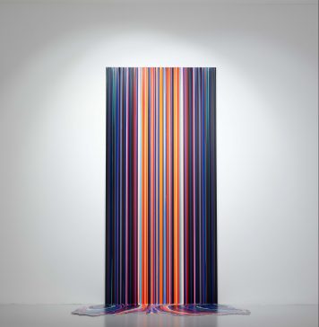 Ian Davenport porta la pittura al limite della definizione: la mostra a Milano