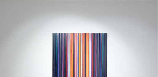 Ian Davenport porta la pittura al limite della definizione: la mostra a Milano Ian Davenport, Holding our Centre, veduta della mostra, Luca Tommasi Arte Contemporanea, Milano, 2025