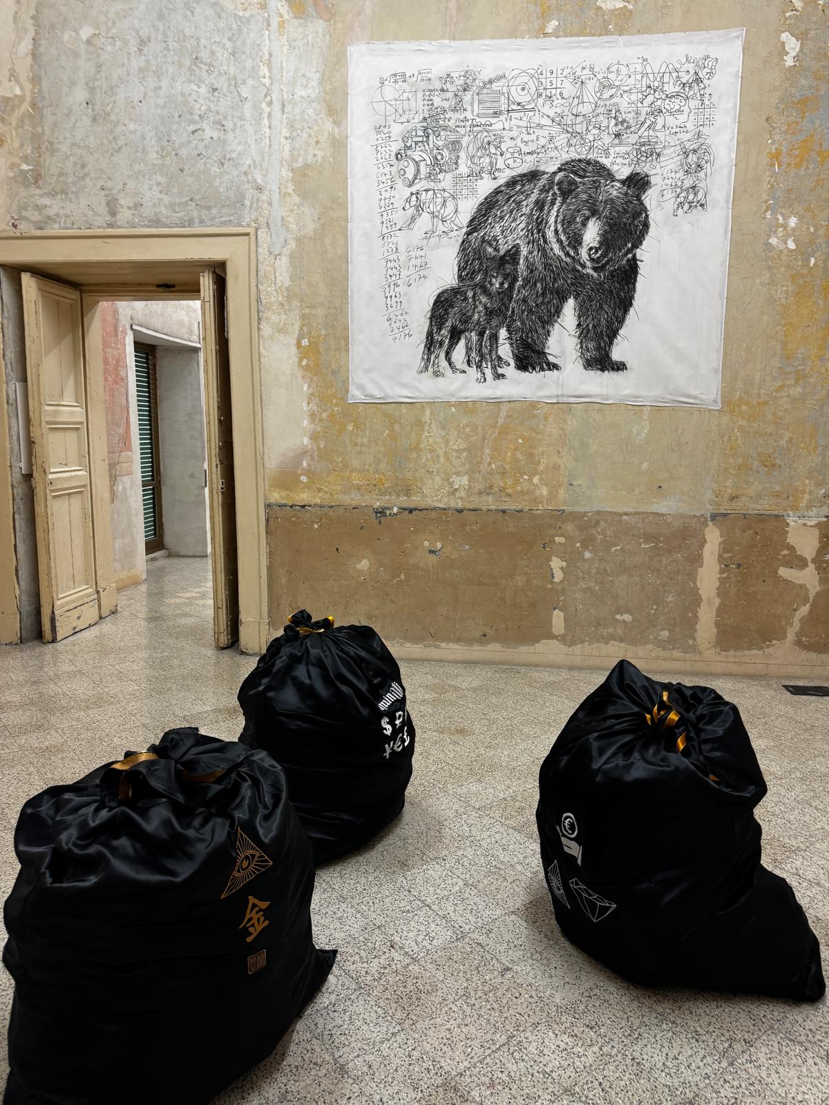 H.H. Lim, Un millesimo di secondo fa, veduta della mostra, Casa Morra, Napoli