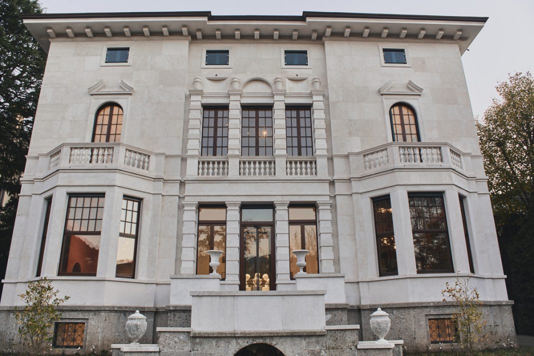 2 - CASABIANCA facade