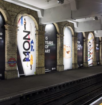 Tre artisti trasformano la metropolitana di Londra in un museo diffuso