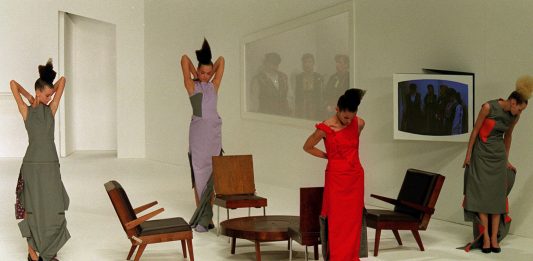 La sfilata è un’opera d’arte e va in mostra al Vitra Design Museum