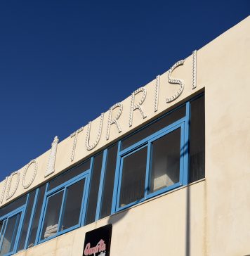 In Puglia, uno storico lido balneare si apre all’arte e alla creatività