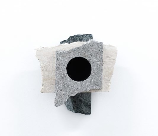 Un artista italiano a Helsinki interroga il tempo presente: la mostra alla Oksasenkatu11