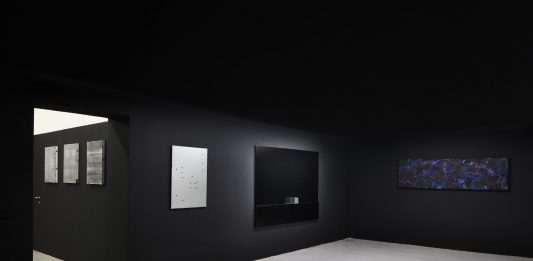 Nel nero, il punto zero dell’arte contemporanea. Da Studio la Città, a Verona