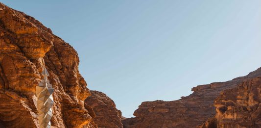 Desert X AlUla 2026: uno sguardo al festival di land art nel deserto dell’Arabia Saudita