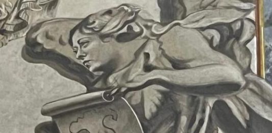 In una chiesa di Roma c’è un angelo che assomiglia un po’ troppo a Giorgia Meloni