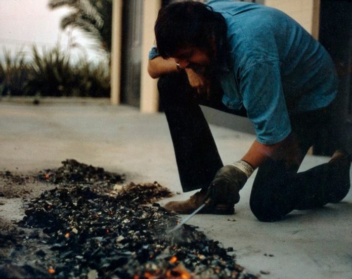 baldessari-cremation-project-1