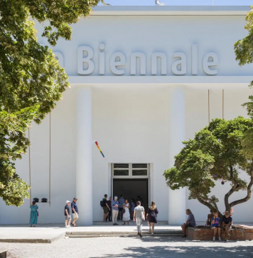 Padiglione Sudafrica fuori dalla Biennale 2026, il caso si complica