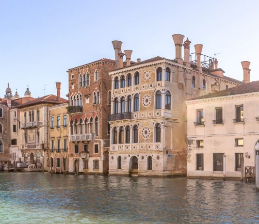Ca’ Dario: il palazzo “maledetto” di Venezia torna sul mercato ca' dario venezia vendita