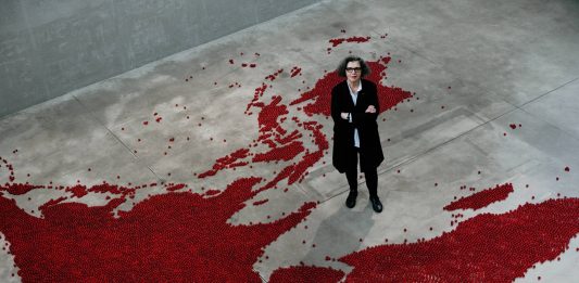 Il mondo instabile e il messaggio attualissimo di Mona Hatoum alla Fondazione Prada di Milano mona hatoum prada