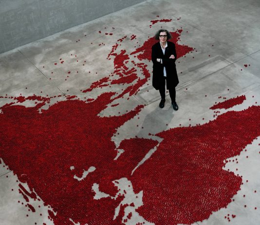 Il mondo instabile e il messaggio attualissimo di Mona Hatoum alla Fondazione Prada di Milano mona hatoum prada